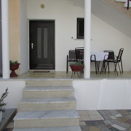 Mirela House With Apartment Umag Exteriör bild